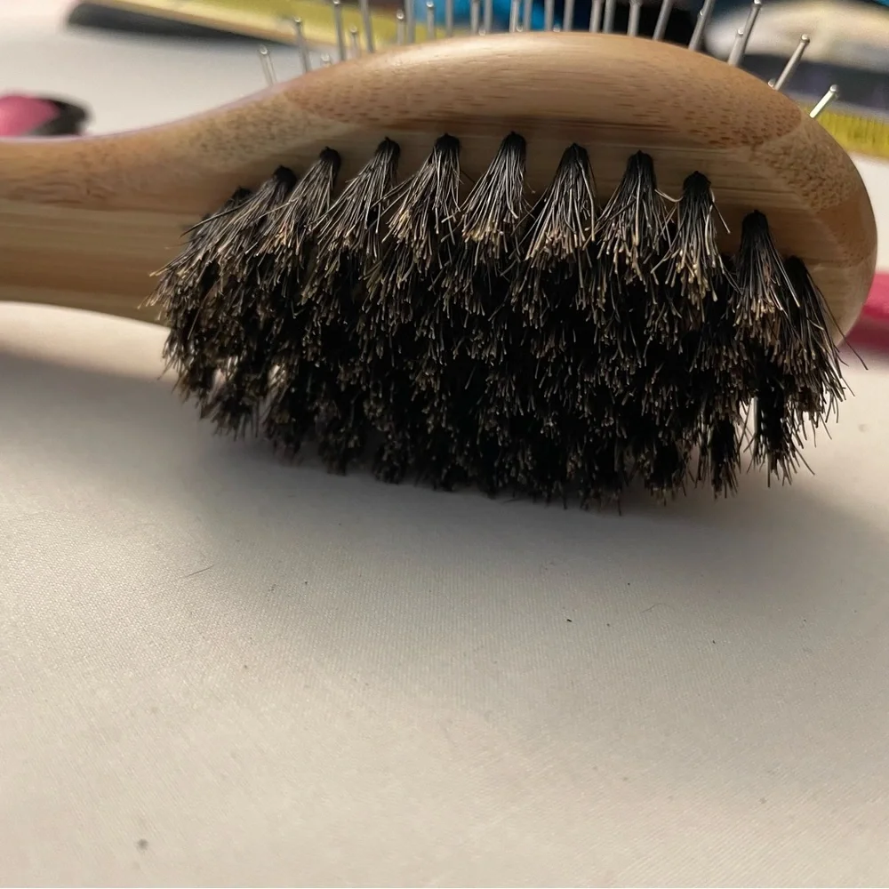 New Pink Dog Collar and Two Sided Coat Brush